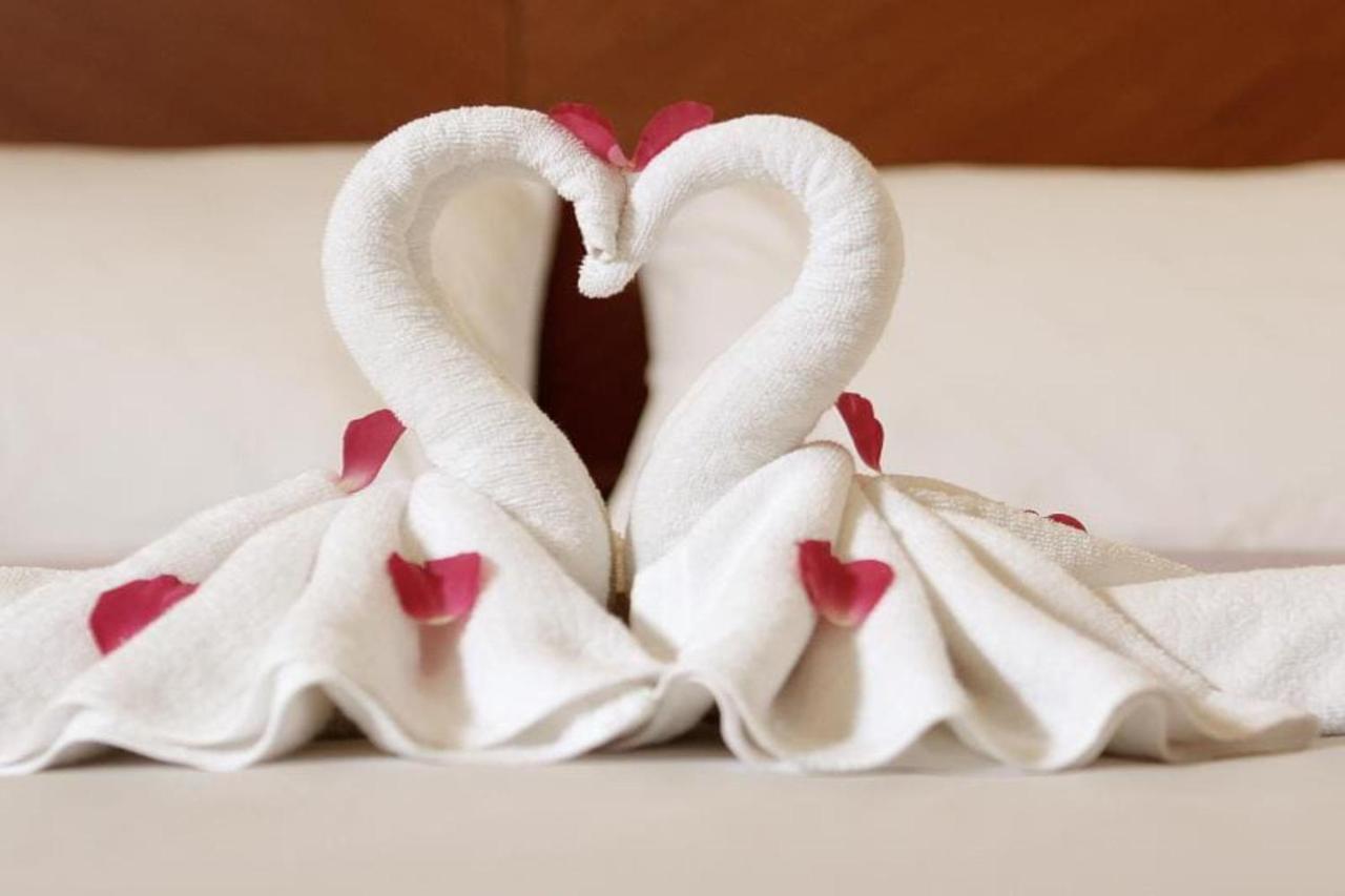 Choophorn House Sha Hotel Bãi biển Kata Ngoại thất bức ảnh